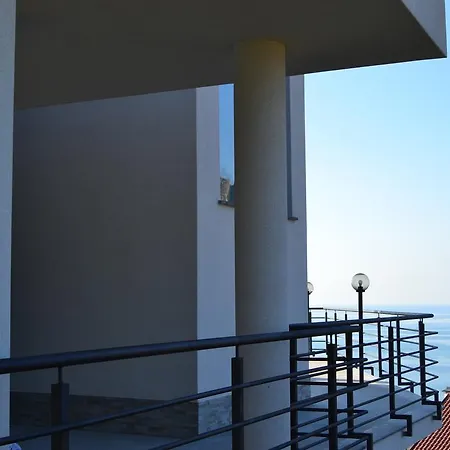 Vacanze Adelaide Apartment Cefalu